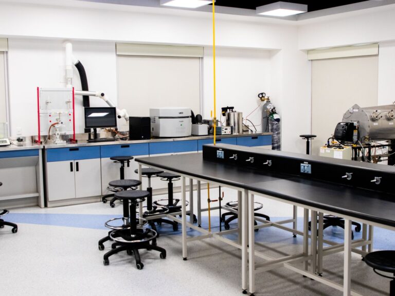 Battery research laboratory