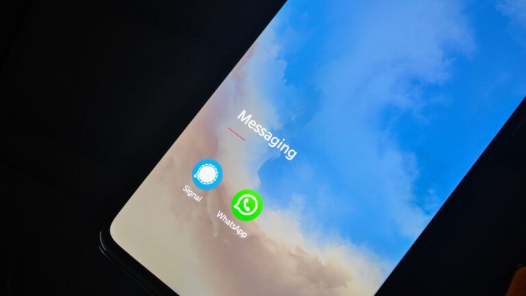 Close smartphone screen