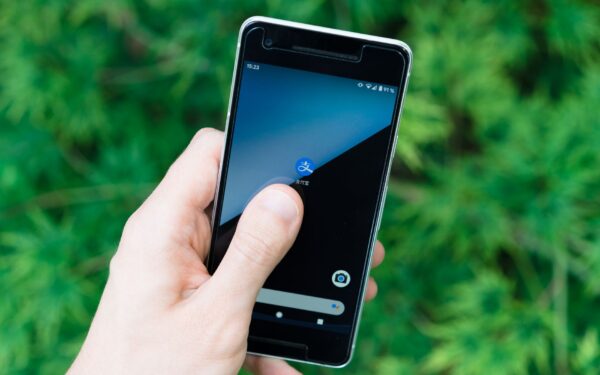 How to use cloud backups on your smartphone without wasting data or losing control