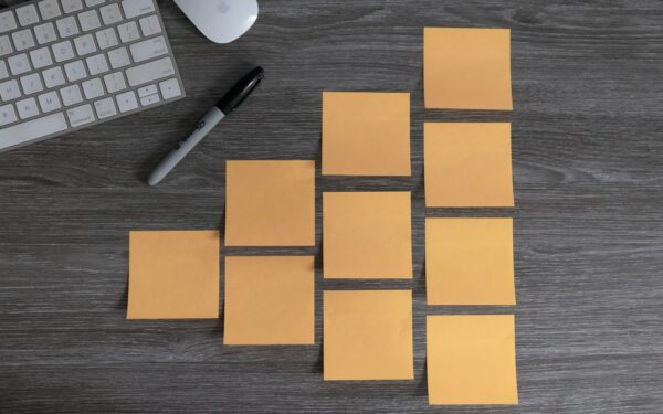 How to use lightweight project management apps to run small projects without the overhead