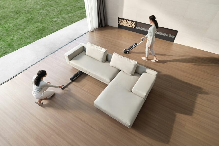 Robot vacuum hardwood