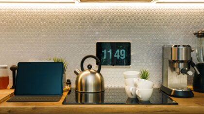 How to use smart displays as a central hub for your connected home
