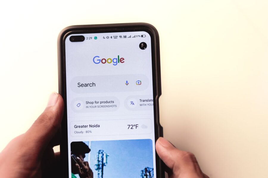 Smartphone hand web