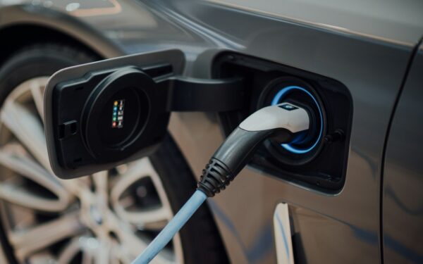 How vehicle‑to‑home charging turns your car into a backup power source