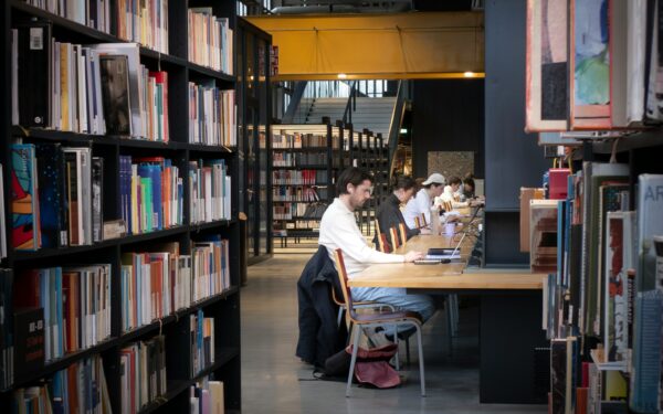 Simple guide to student laptops: practical tips before you buy