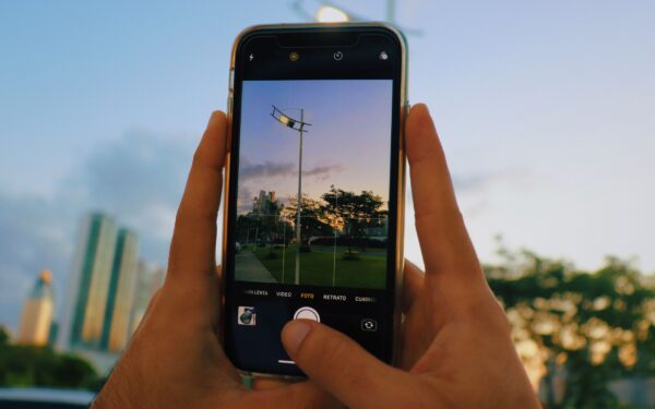 Simple smartphone camera habits that instantly improve your photos