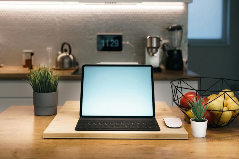 Kitchen counter smart