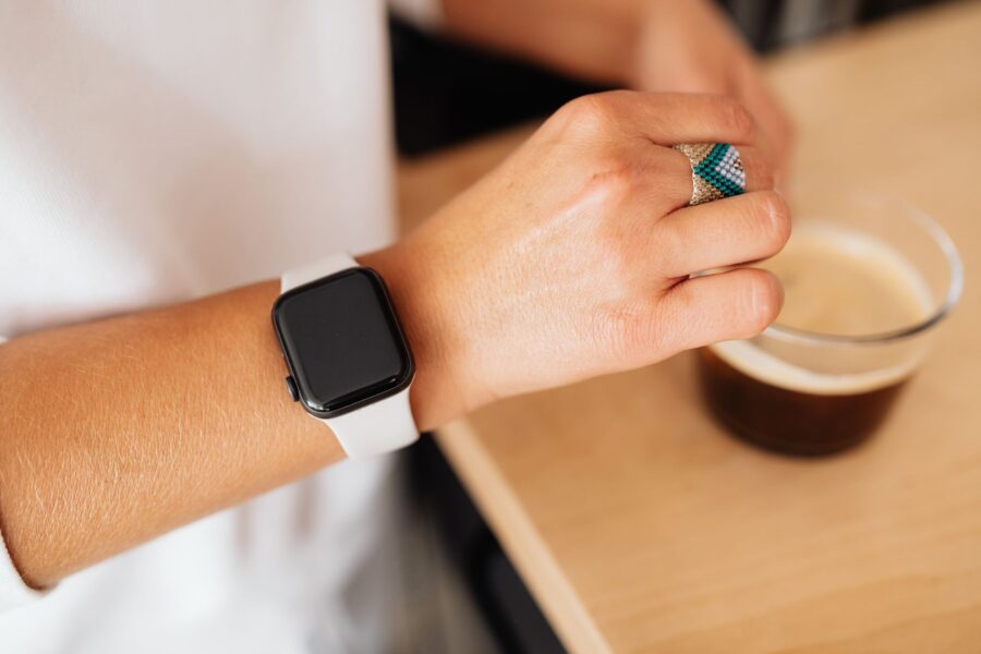 Smart ring hand